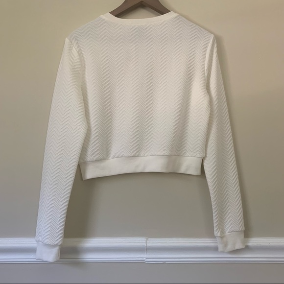NEW Forever 21 Chevron cream crop sweater SIZE M NWT - Picture 4 of 10